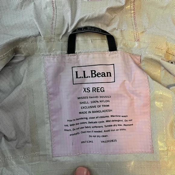 XS womens LL Bean windbreaker - Picture 4 of 6